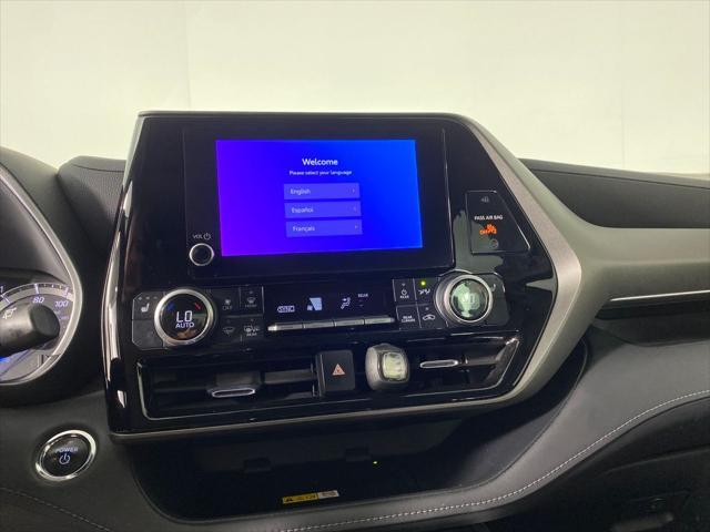 used 2023 Toyota Highlander Hybrid car, priced at $39,498