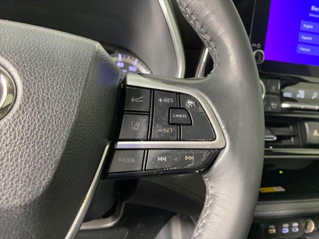 used 2023 Toyota Highlander Hybrid car, priced at $39,498