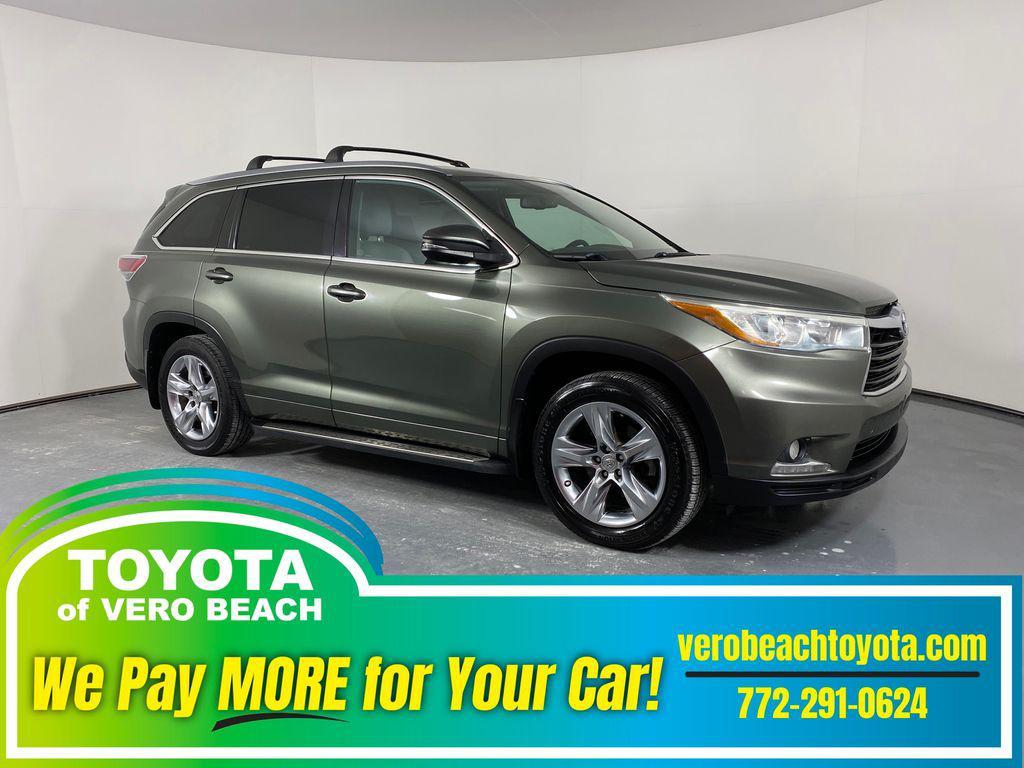used 2014 Toyota Highlander car, priced at $9,998