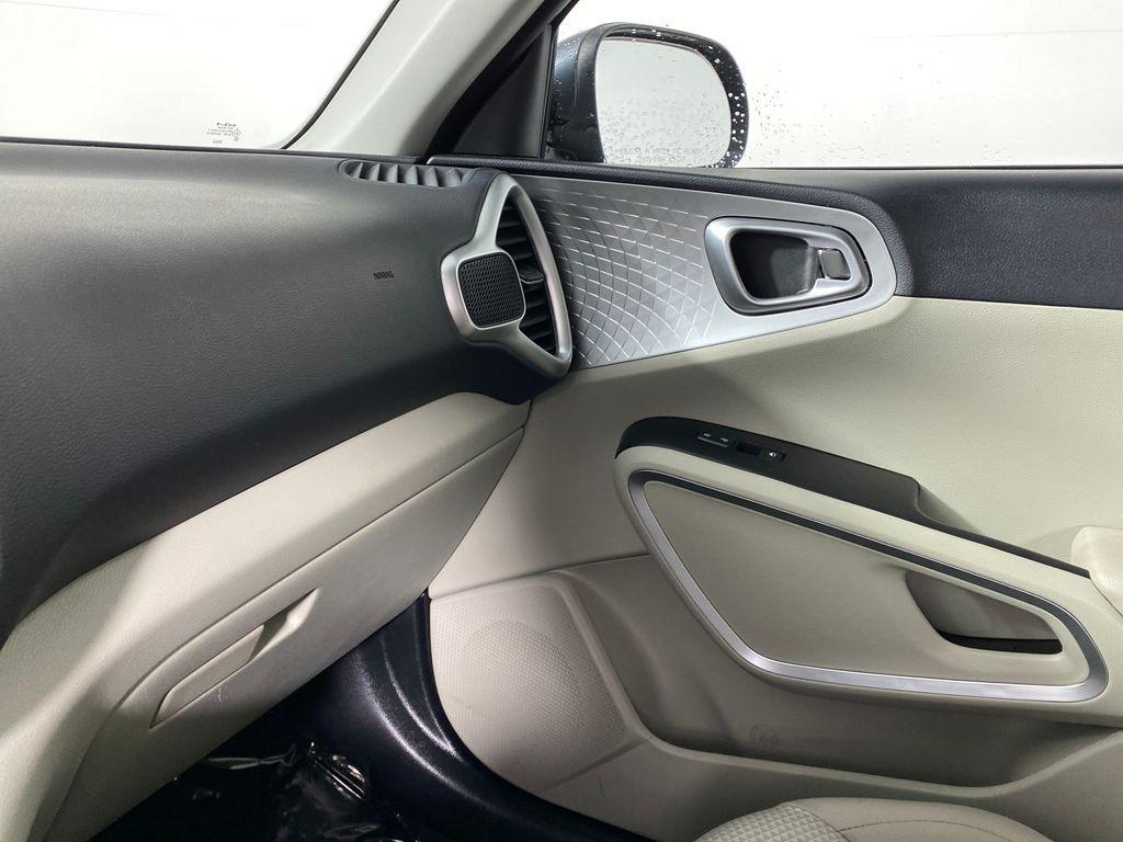 used 2024 Kia Soul car, priced at $16,495