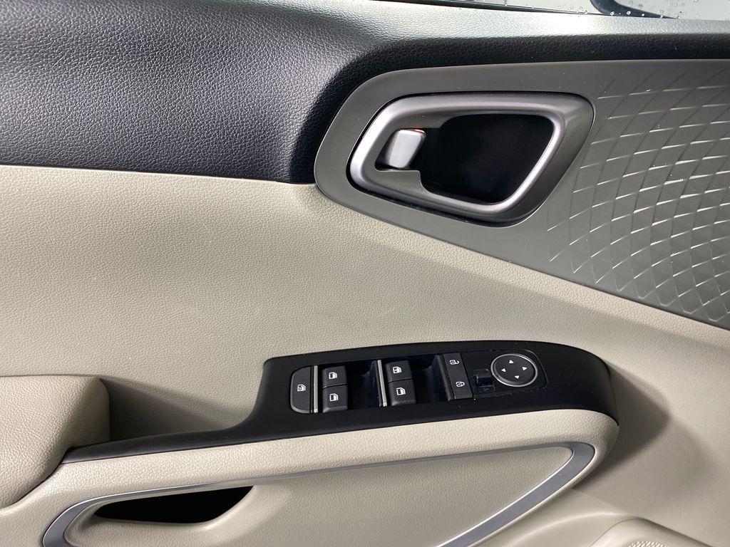 used 2024 Kia Soul car, priced at $16,495