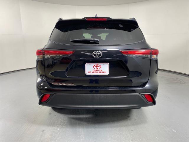 used 2021 Toyota Highlander car, priced at $24,989