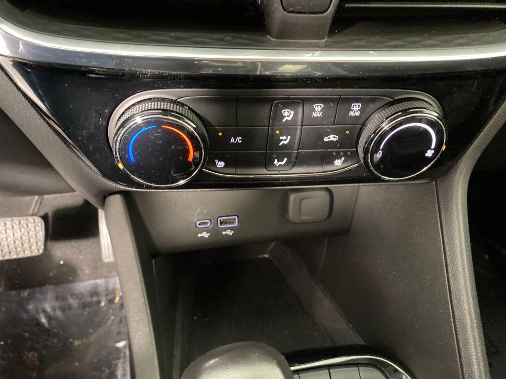 used 2024 Buick Encore GX car, priced at $19,989