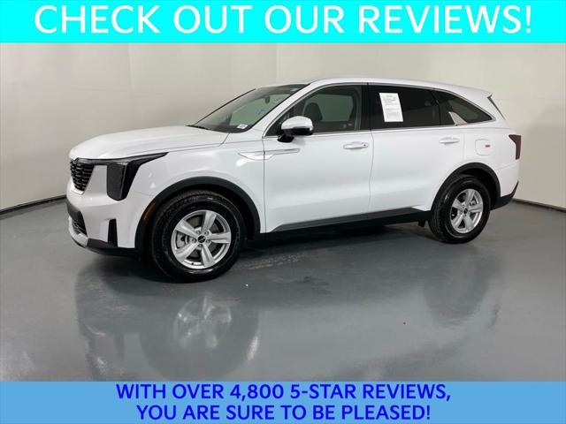 used 2024 Kia Sorento car, priced at $27,977