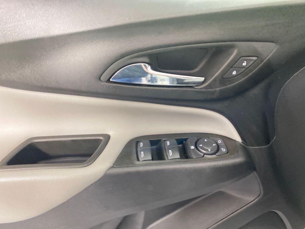 used 2023 Chevrolet Equinox car, priced at $15,989