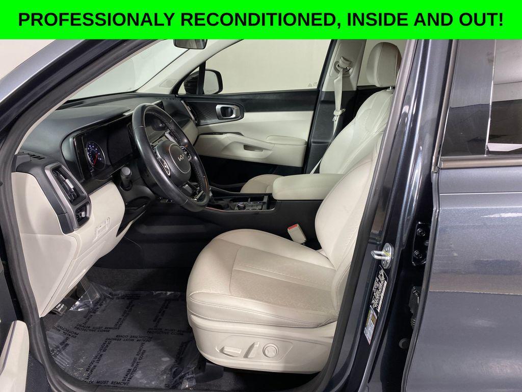 used 2023 Kia Sorento car, priced at $26,998