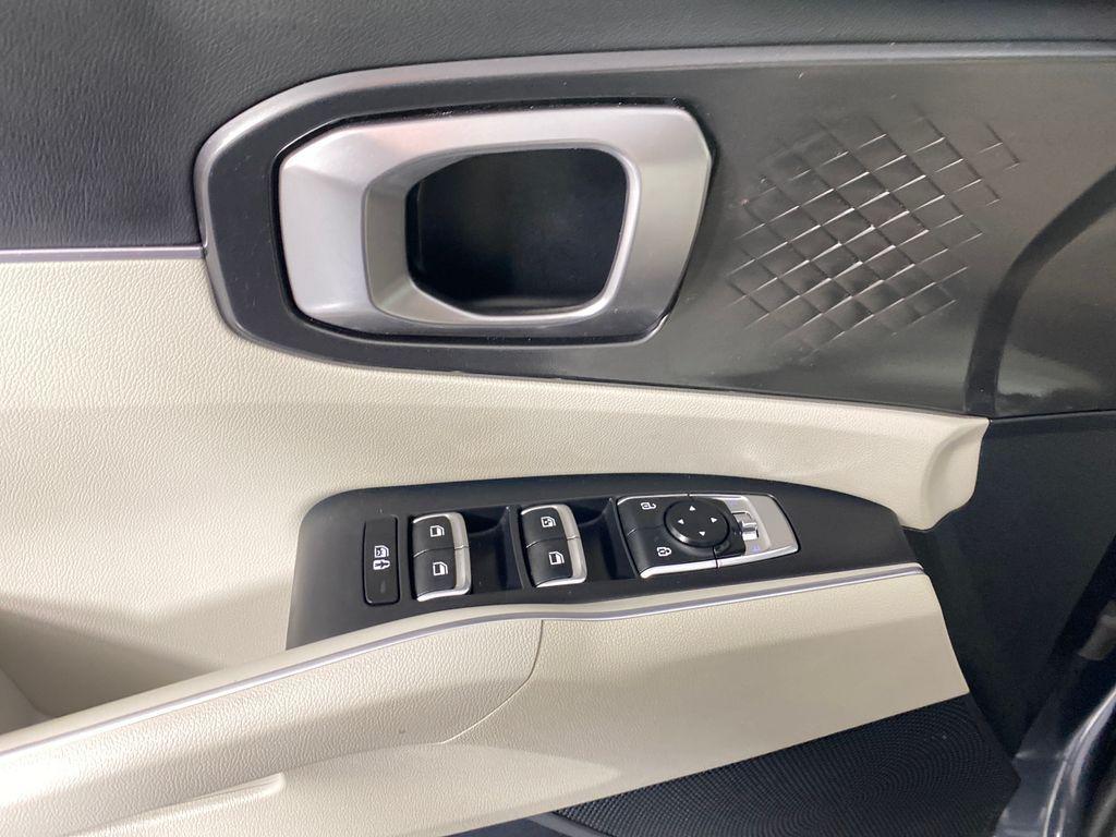 used 2023 Kia Sorento car, priced at $26,998