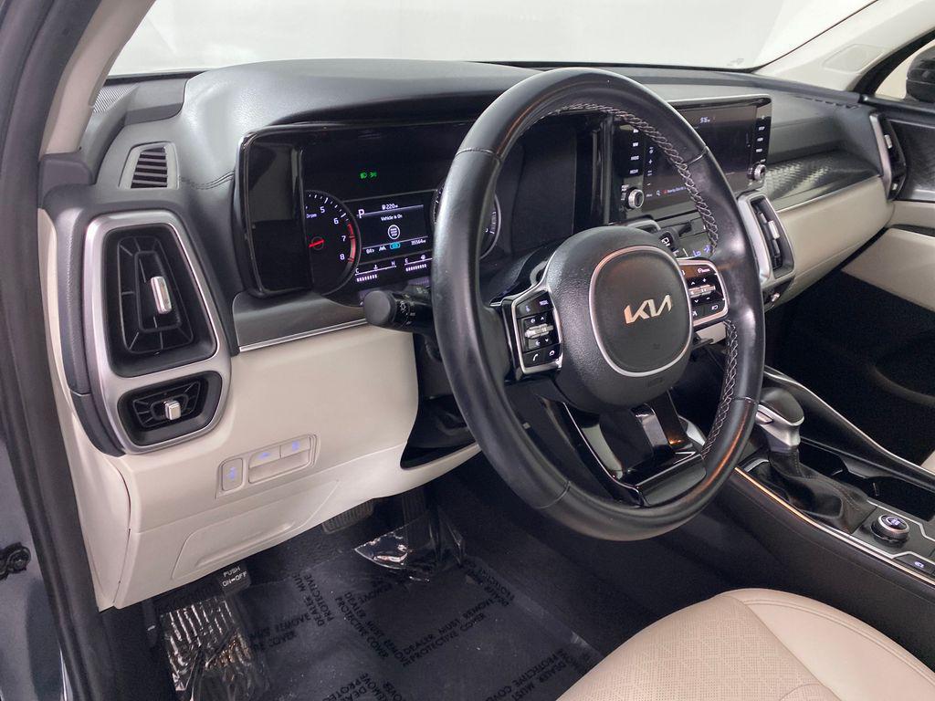 used 2023 Kia Sorento car, priced at $26,998