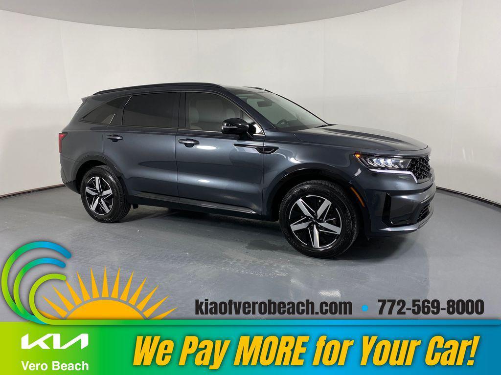 used 2023 Kia Sorento car, priced at $26,998