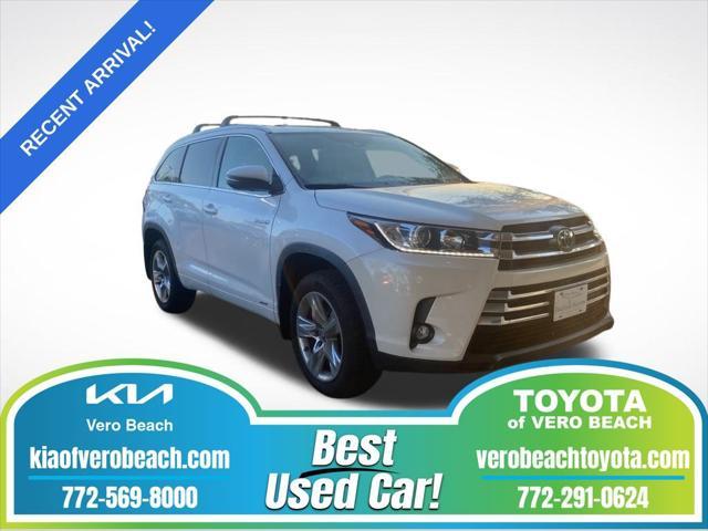 used 2019 Toyota Highlander Hybrid car, priced at $31,998