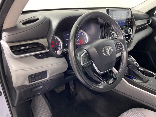 used 2020 Toyota Highlander car, priced at $24,897