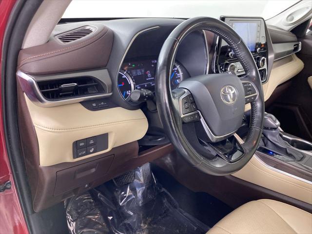 used 2021 Toyota Highlander Hybrid car, priced at $35,892