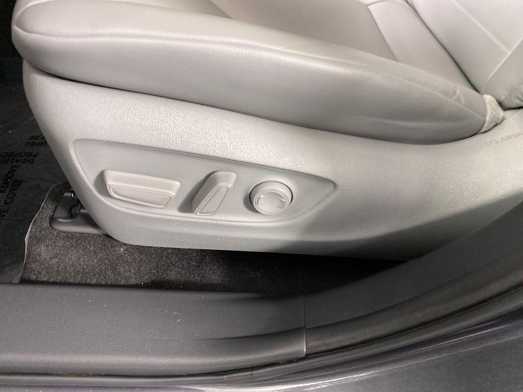 used 2023 Toyota Highlander car, priced at $35,998