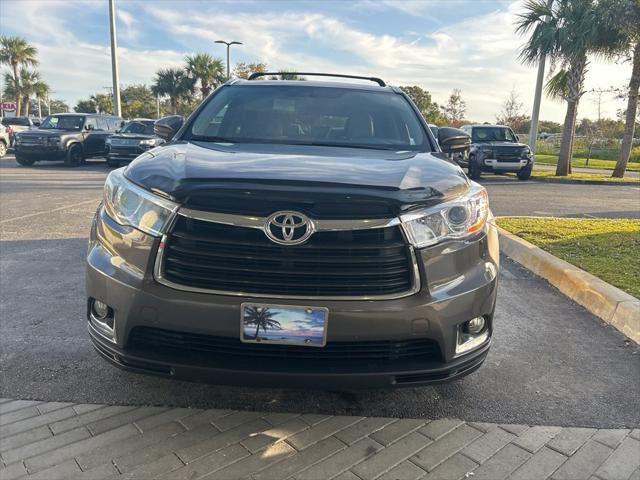 used 2014 Toyota Highlander car, priced at $18,831