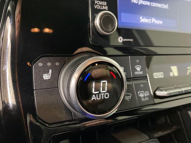 used 2022 Toyota Highlander car, priced at $34,998