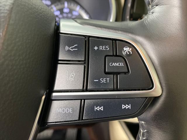 used 2021 Toyota Highlander Hybrid car, priced at $37,998