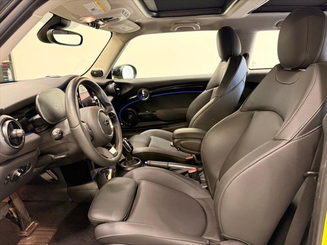 used 2024 MINI Hardtop car, priced at $27,999