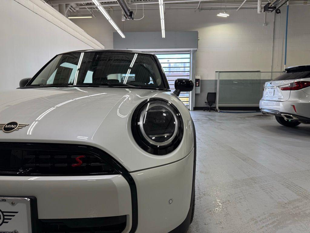 new 2025 MINI Hardtop car, priced at $37,725