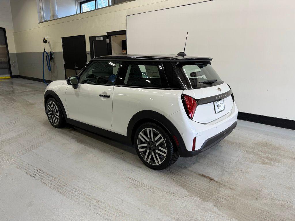 new 2025 MINI Hardtop car, priced at $37,725