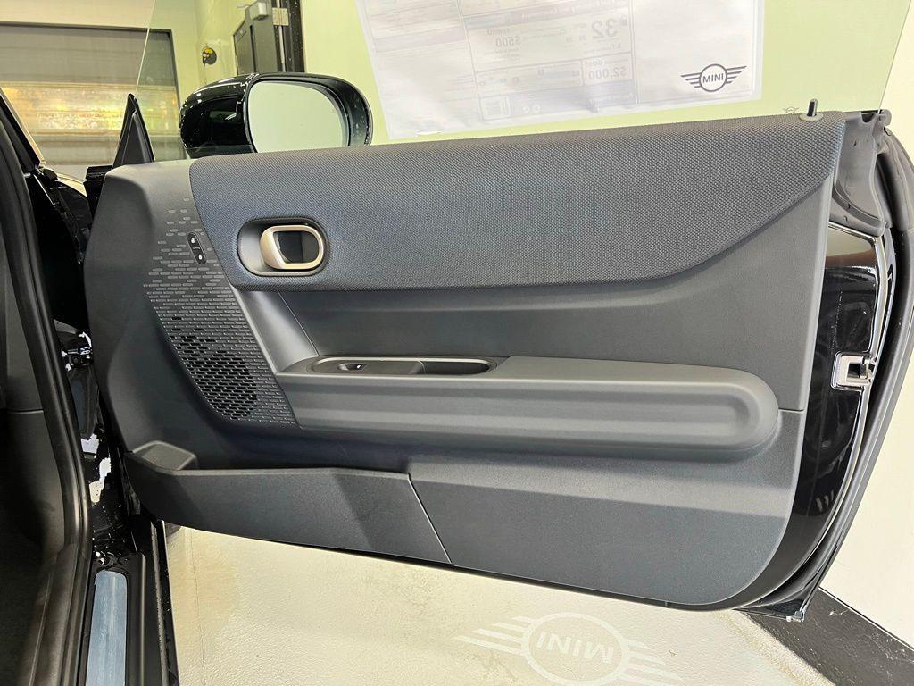 used 2025 MINI Hardtop car, priced at $29,998