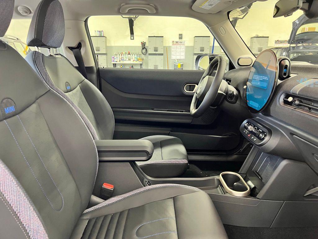 used 2025 MINI Hardtop car, priced at $29,998