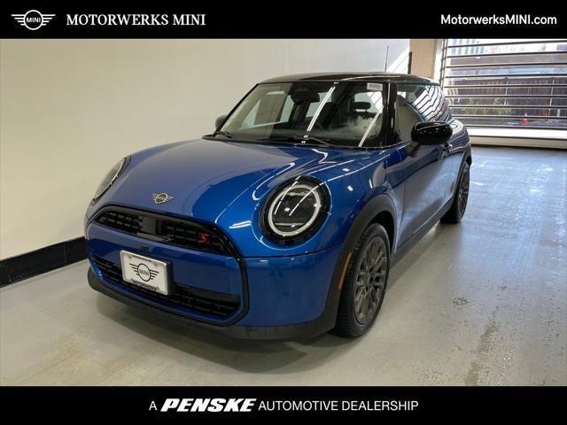 new 2025 MINI Hardtop car, priced at $37,295