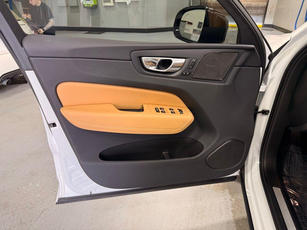used 2024 Volvo XC60 Recharge Plug-In Hybrid car, priced at $52,499