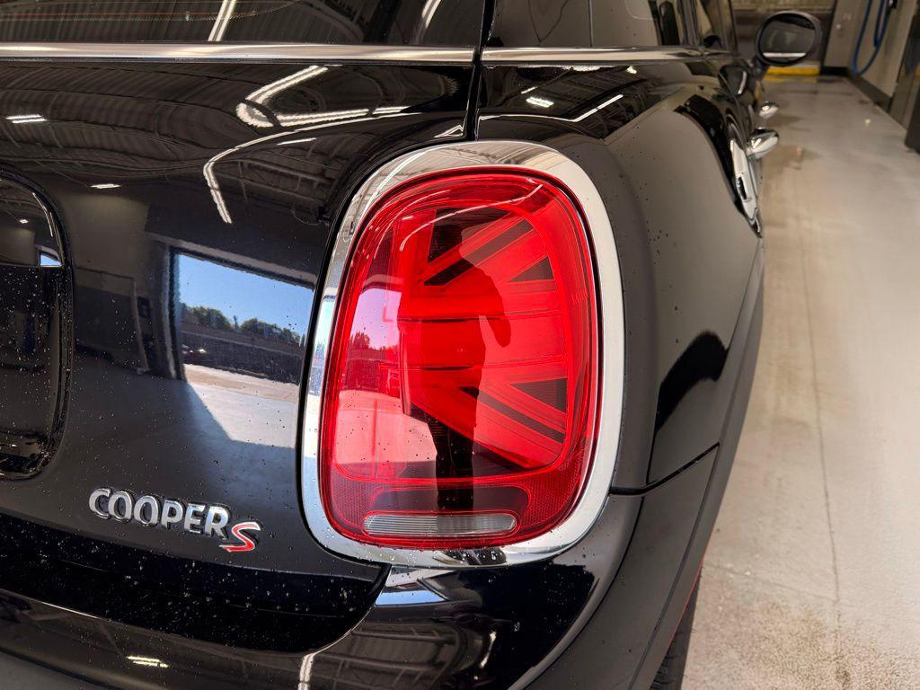 used 2021 MINI Hardtop car, priced at $21,499