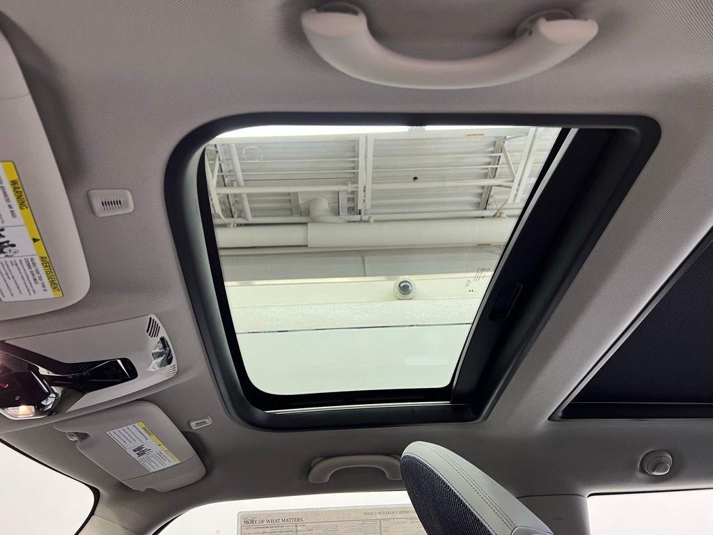 new 2025 MINI Hardtop car, priced at $37,630