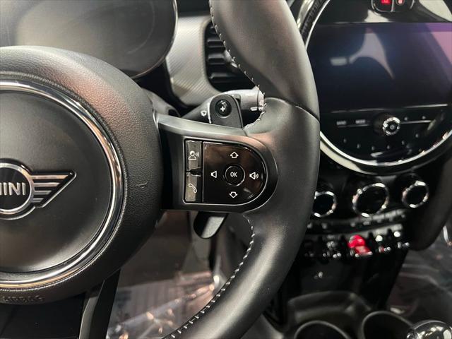 used 2022 MINI Hardtop car, priced at $23,400
