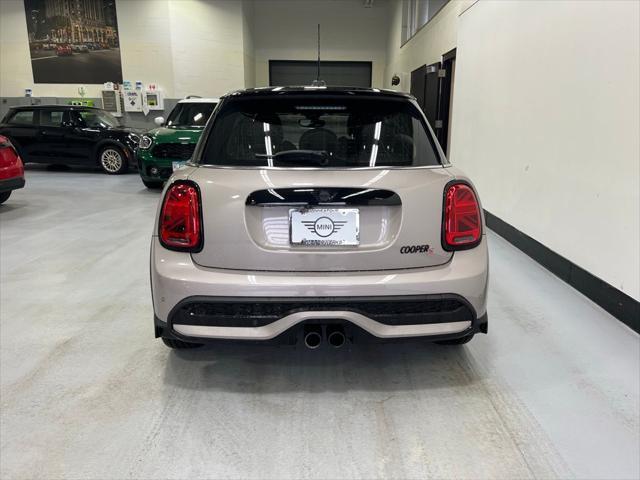 used 2022 MINI Hardtop car, priced at $23,400