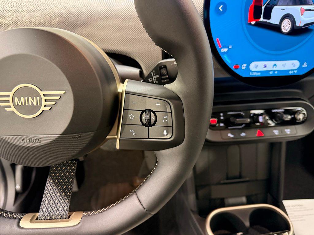 new 2025 MINI Hardtop car, priced at $37,110
