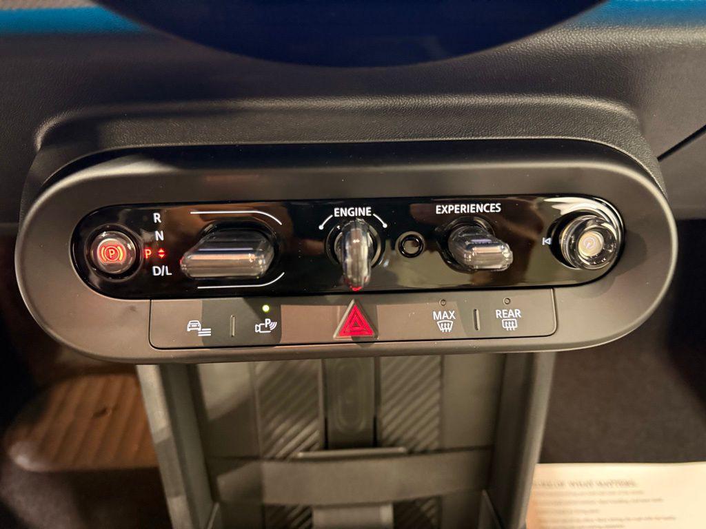 new 2025 MINI Hardtop car, priced at $37,110