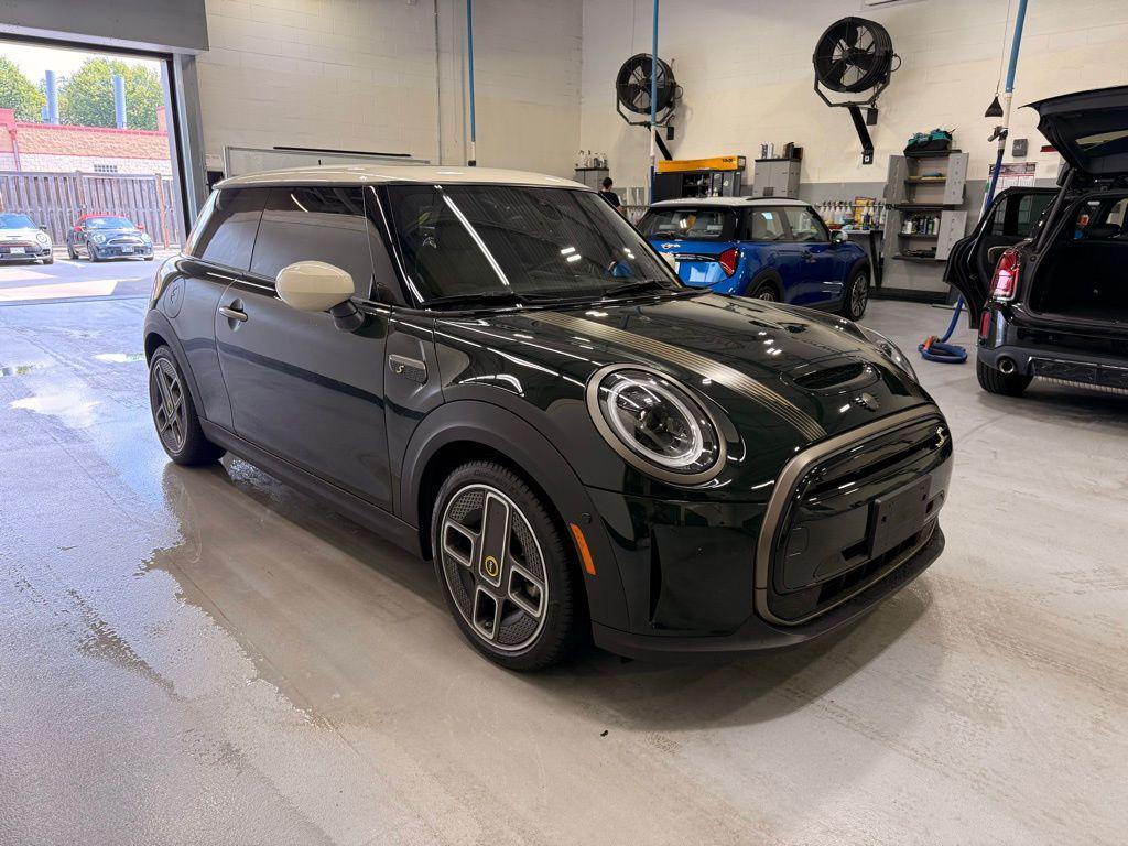 used 2024 MINI Hardtop car, priced at $26,999