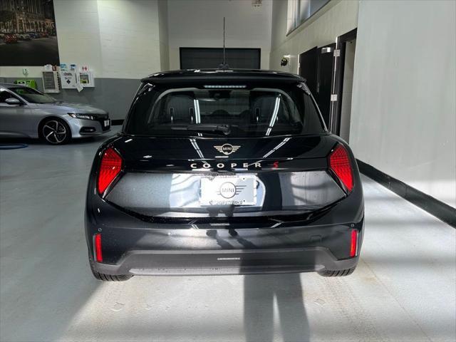 new 2025 MINI Hardtop car, priced at $37,630