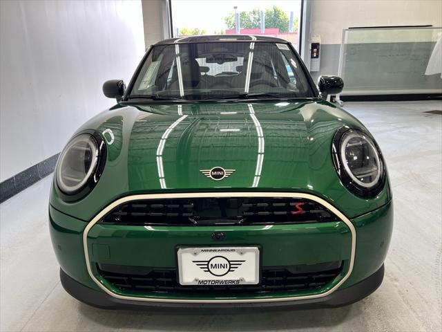 new 2025 MINI Hardtop car, priced at $38,445