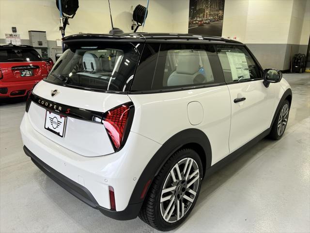 used 2025 MINI Hardtop car, priced at $37,295