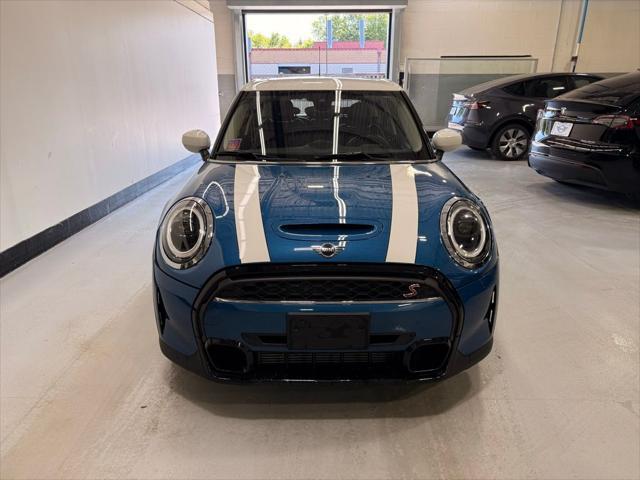 used 2024 MINI Hardtop car, priced at $28,499