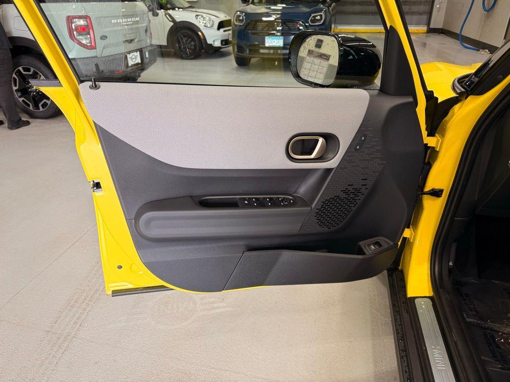 used 2025 MINI Hardtop car, priced at $40,130