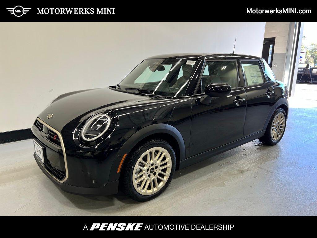 used 2025 MINI Hardtop car, priced at $30,999