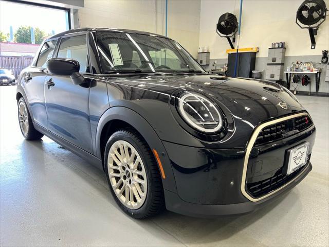 new 2025 MINI Hardtop car, priced at $36,595