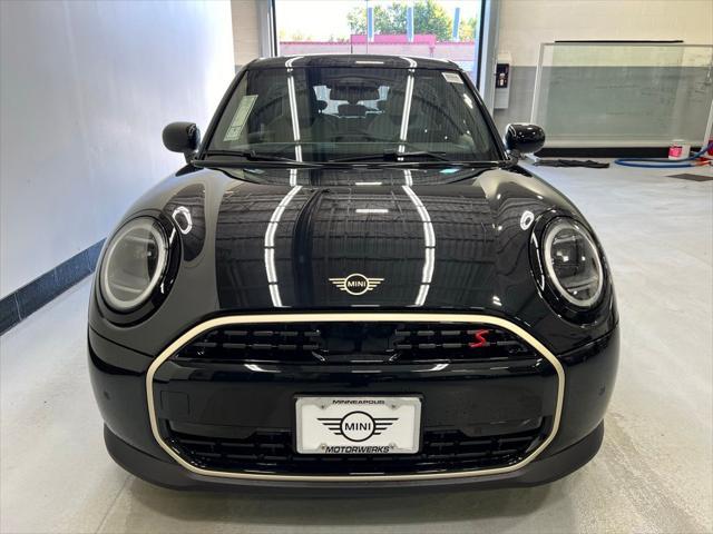 new 2025 MINI Hardtop car, priced at $36,595