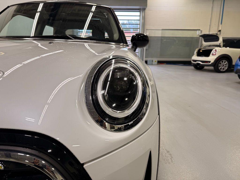 used 2024 MINI Hardtop car, priced at $25,999