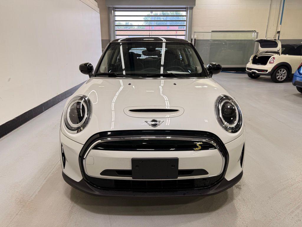used 2024 MINI Hardtop car, priced at $25,999
