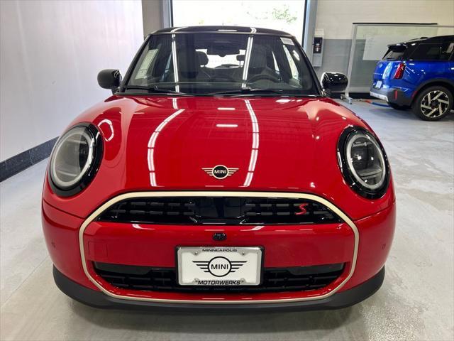 used 2025 MINI Hardtop car, priced at $33,445