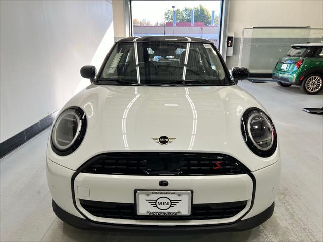 new 2025 MINI Hardtop car, priced at $37,295