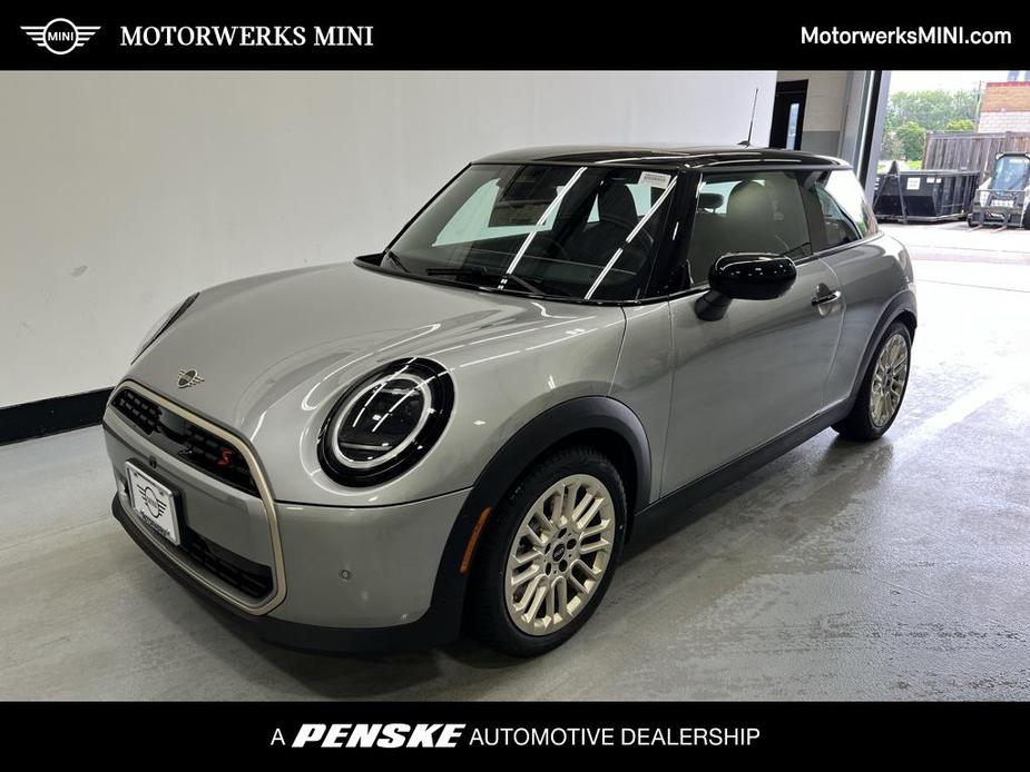 used 2025 MINI Hardtop car, priced at $38,445