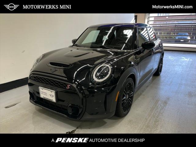 used 2022 MINI Hardtop car, priced at $26,499