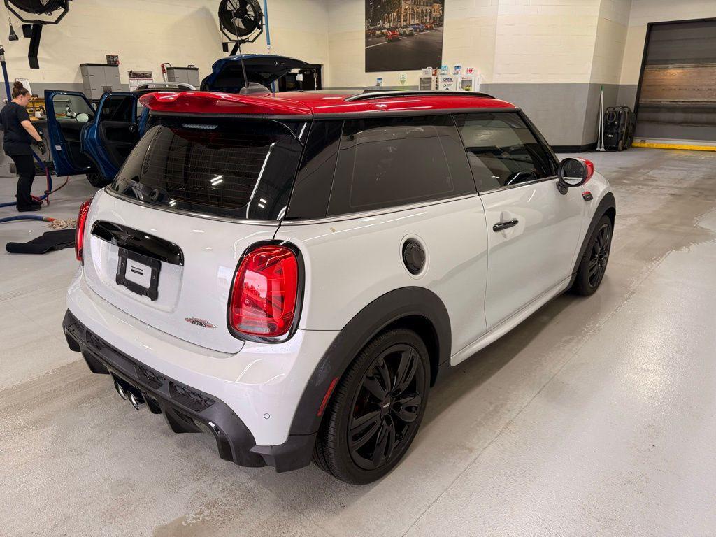 used 2022 MINI Hardtop car, priced at $25,999