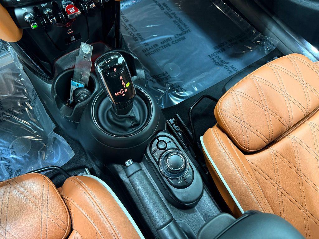 used 2023 MINI Hardtop car, priced at $25,999